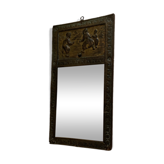 Miroir ancien avec cadre décoré en laiton