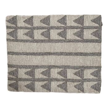 2 x 3 ft - hand weave wool rug, shaggy