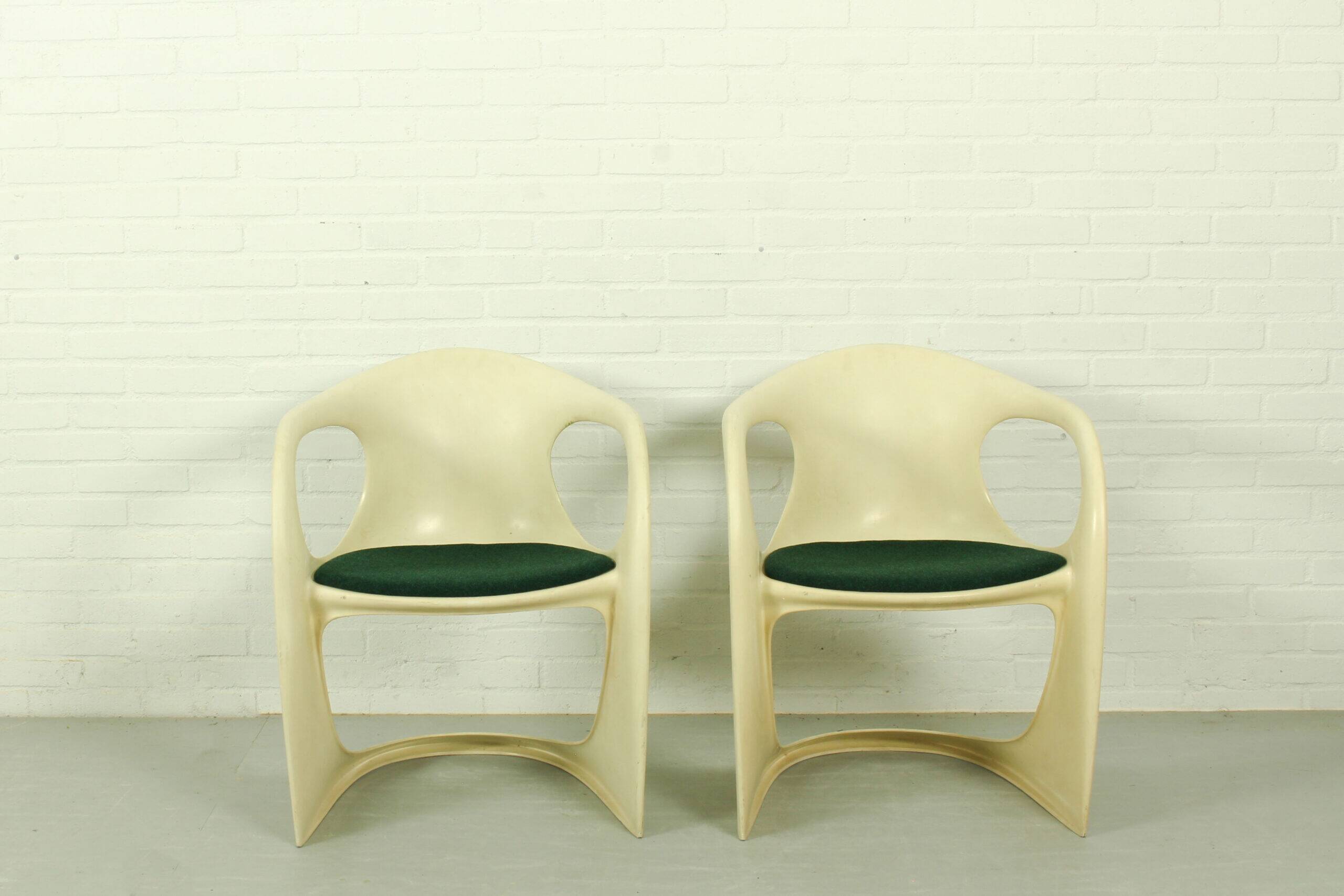 Paire de fauteuils Casalino par Alexander Begge pour Casala – Design de l'ère spatiale (années 1970)