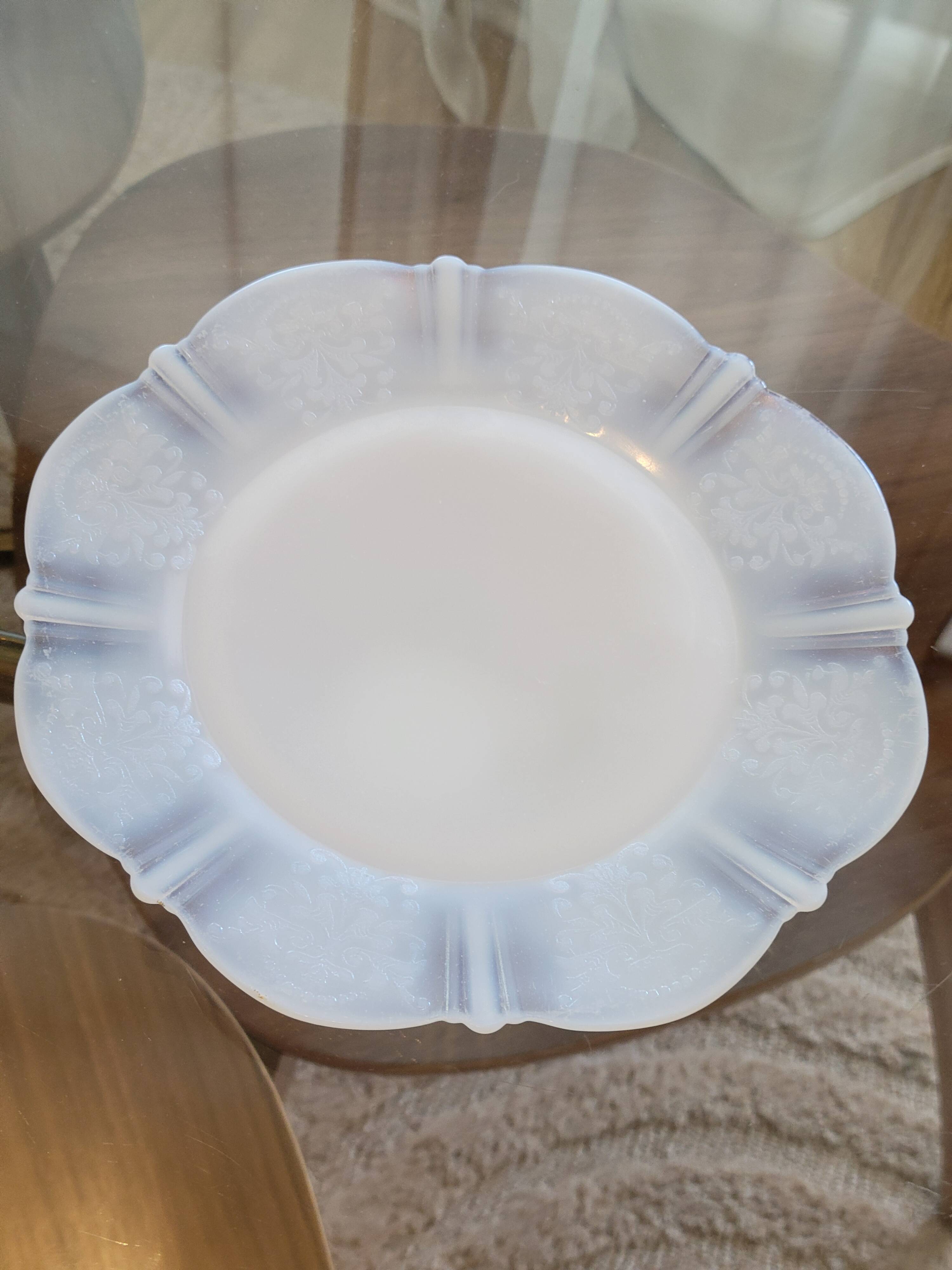 15 Assiettes en verre opalescent Macbeth Evans American Sweetheart Monax