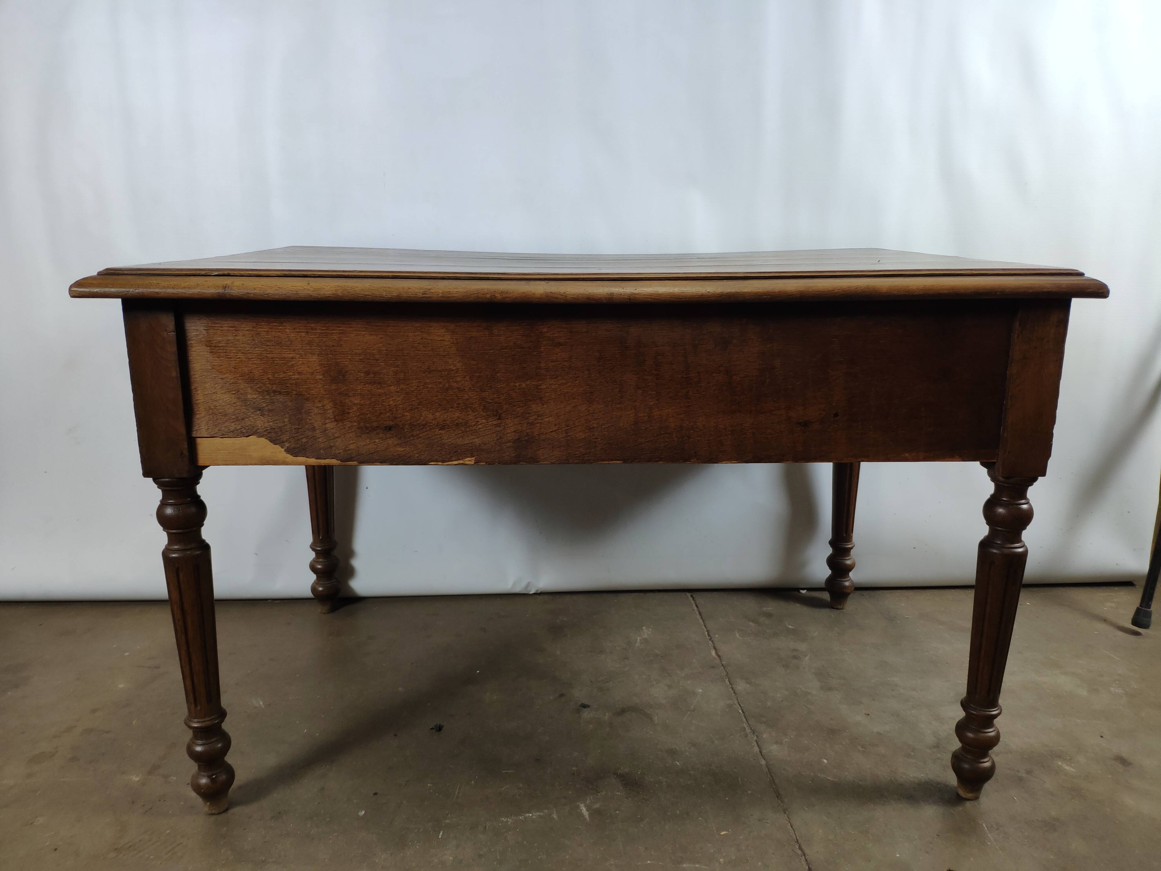 Bureau en bois 5 tiroirs
