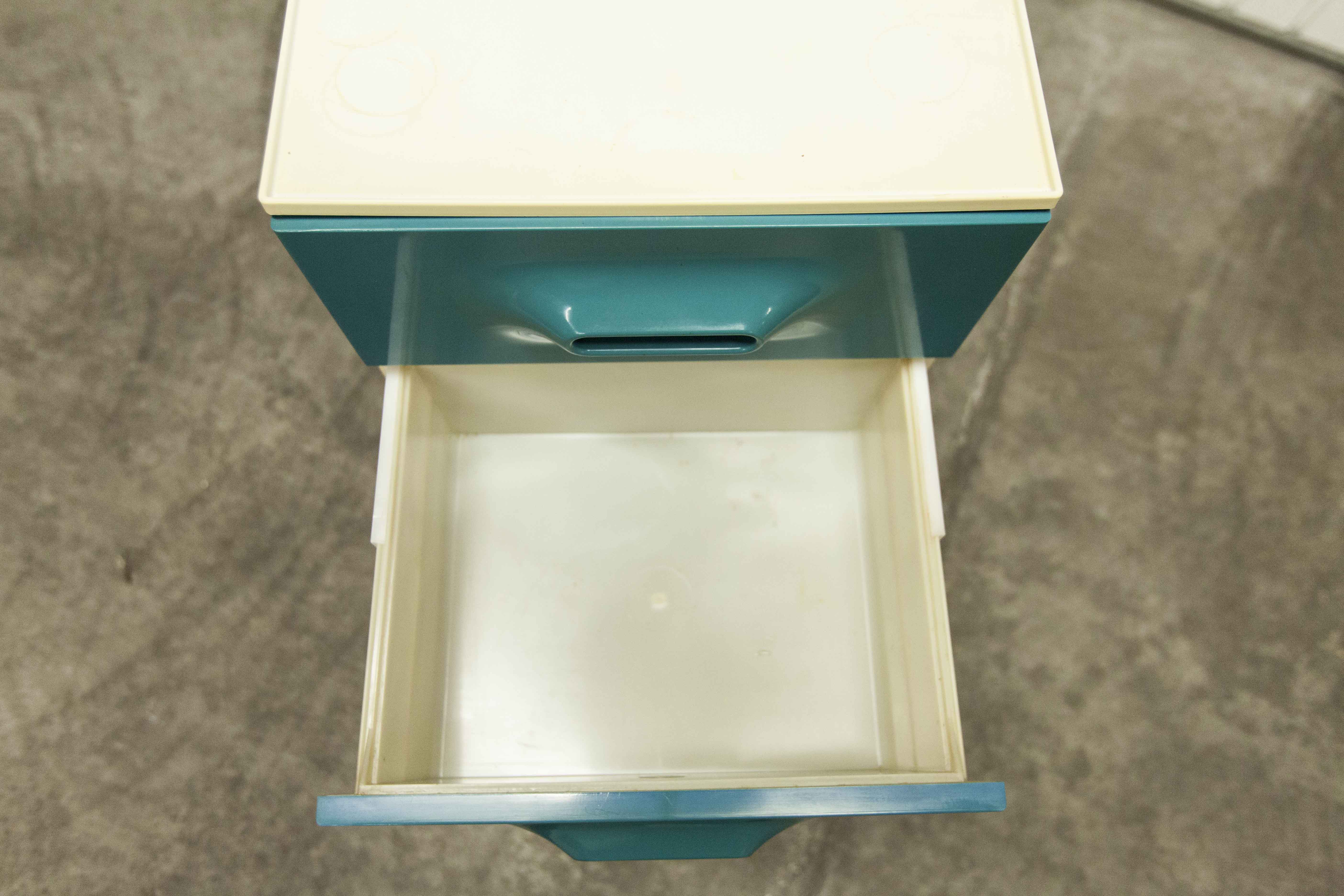 Commode vintage bleu canard 1970