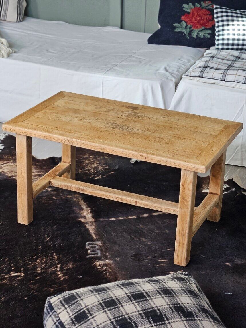 Renovated vintage oak coffee table | Iris