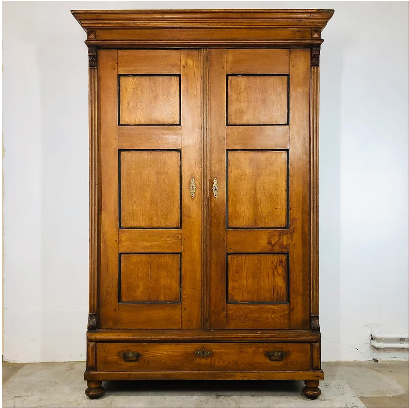 Antique oak cabinet