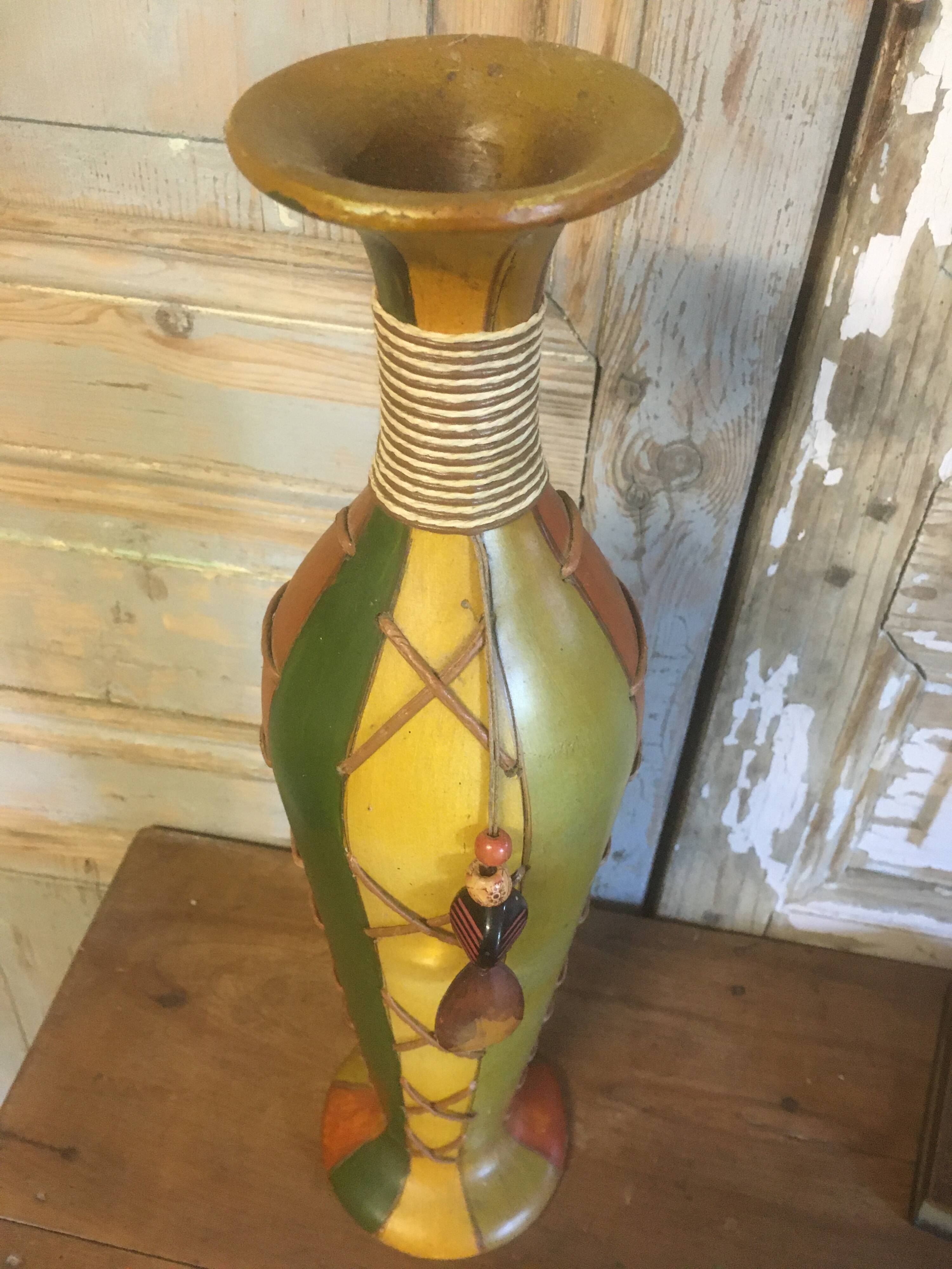 Soliflore in wood or resin