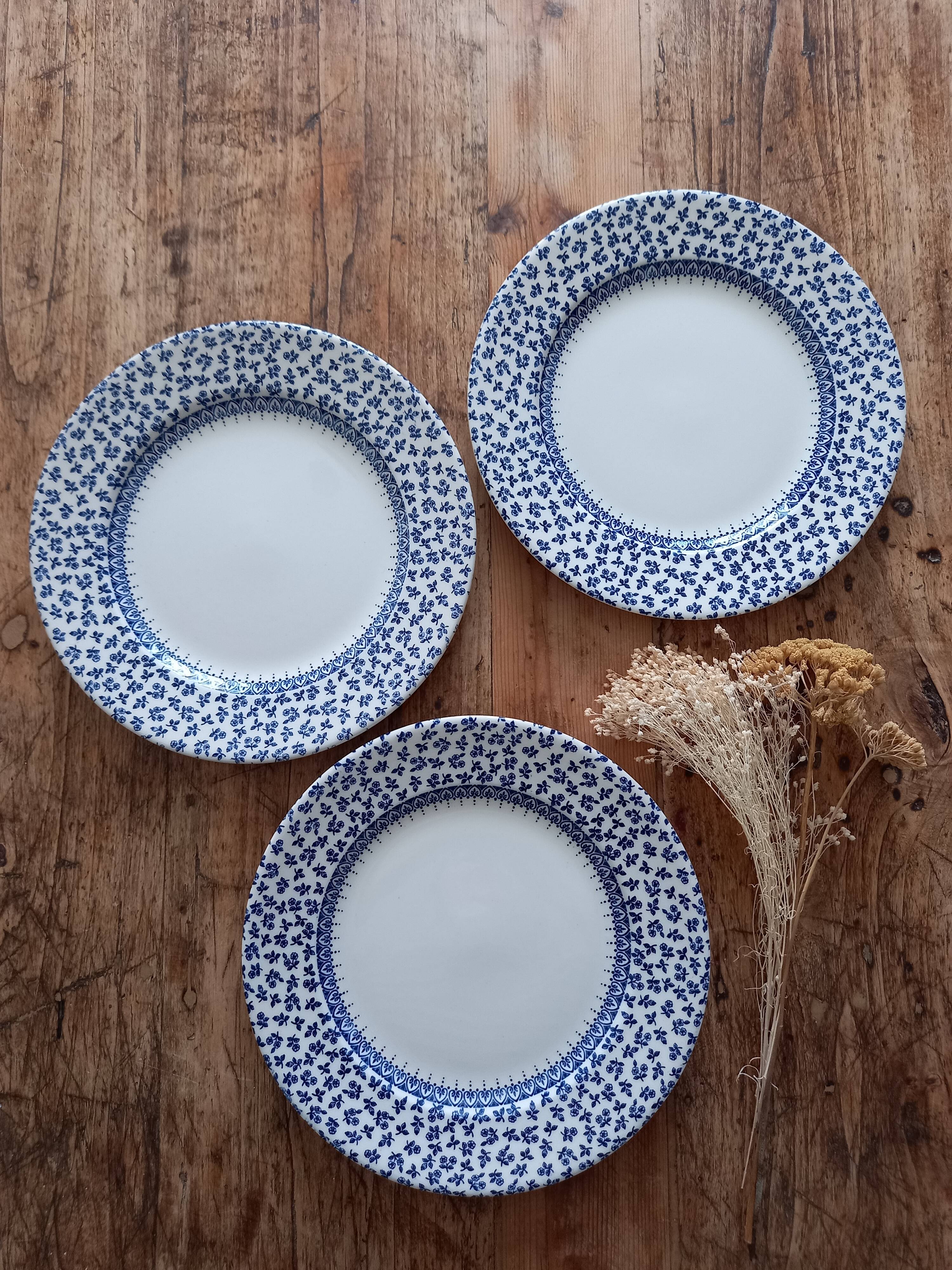 Set of 3 English plates