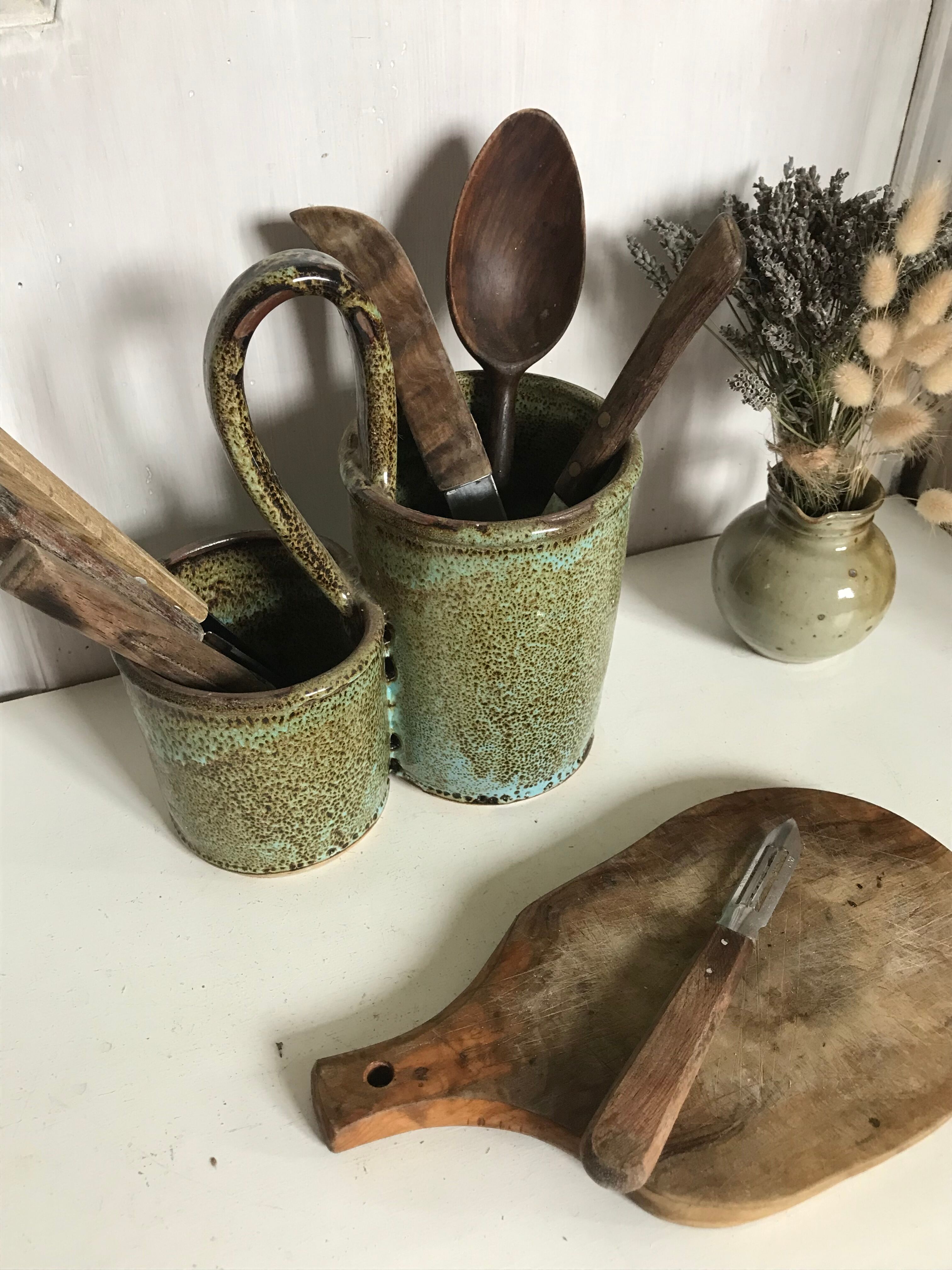 Ceramic pot