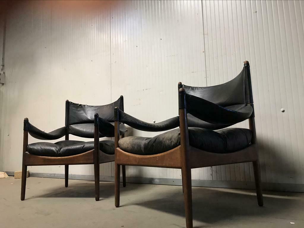 set of 2 vintage chairs/armchairs/one-seater