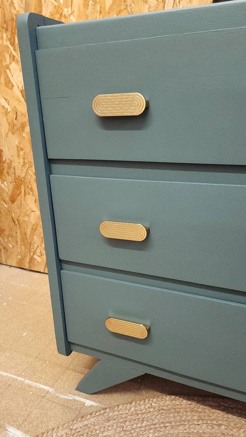 Vintage chest of drawers