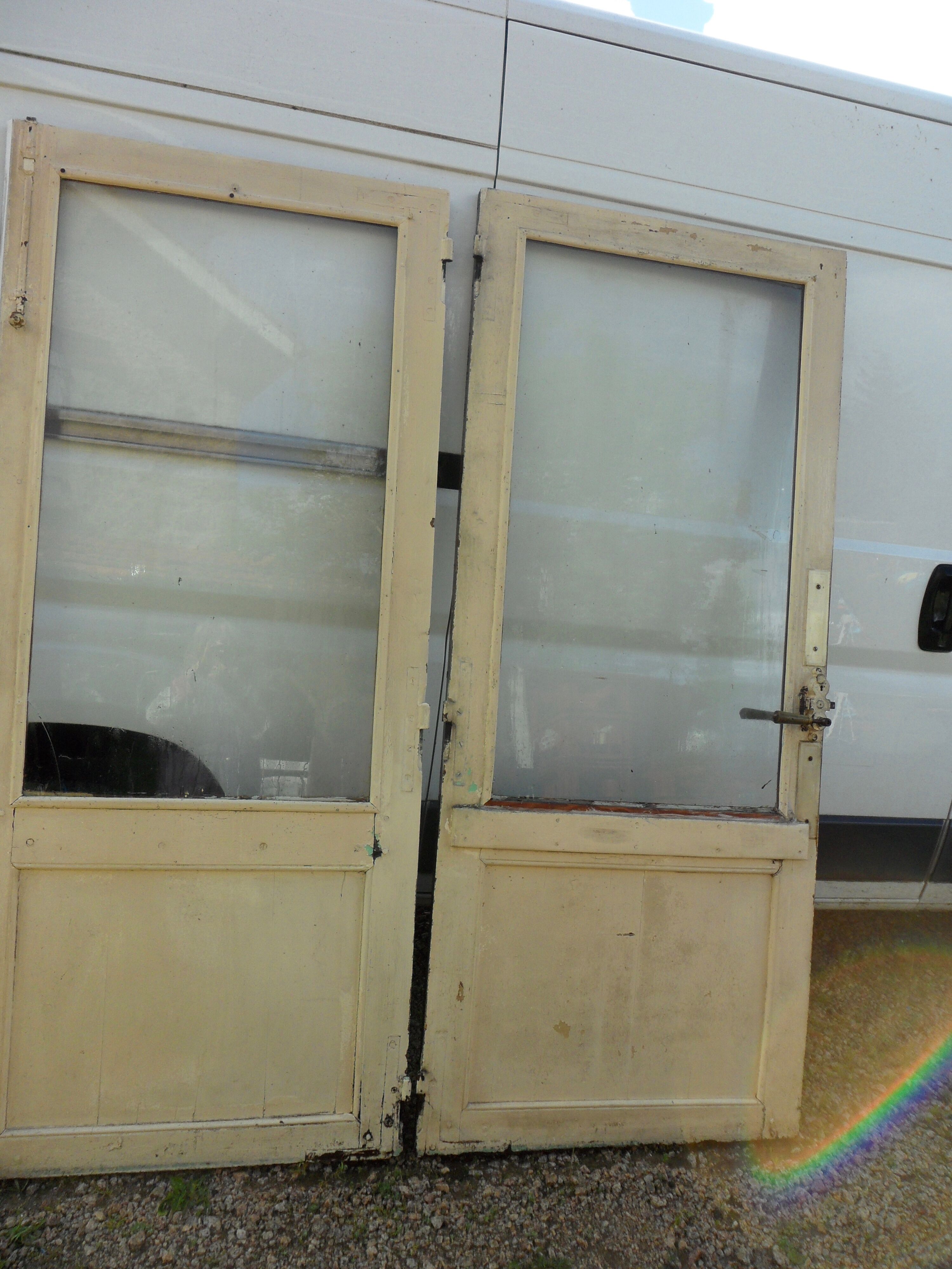 Old glass trading doors