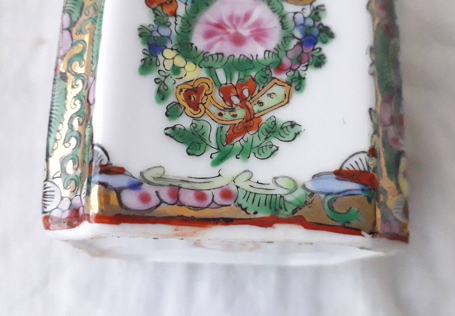 Flacon porcelaine Japon