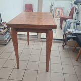 Beautiful vintage table unfolding