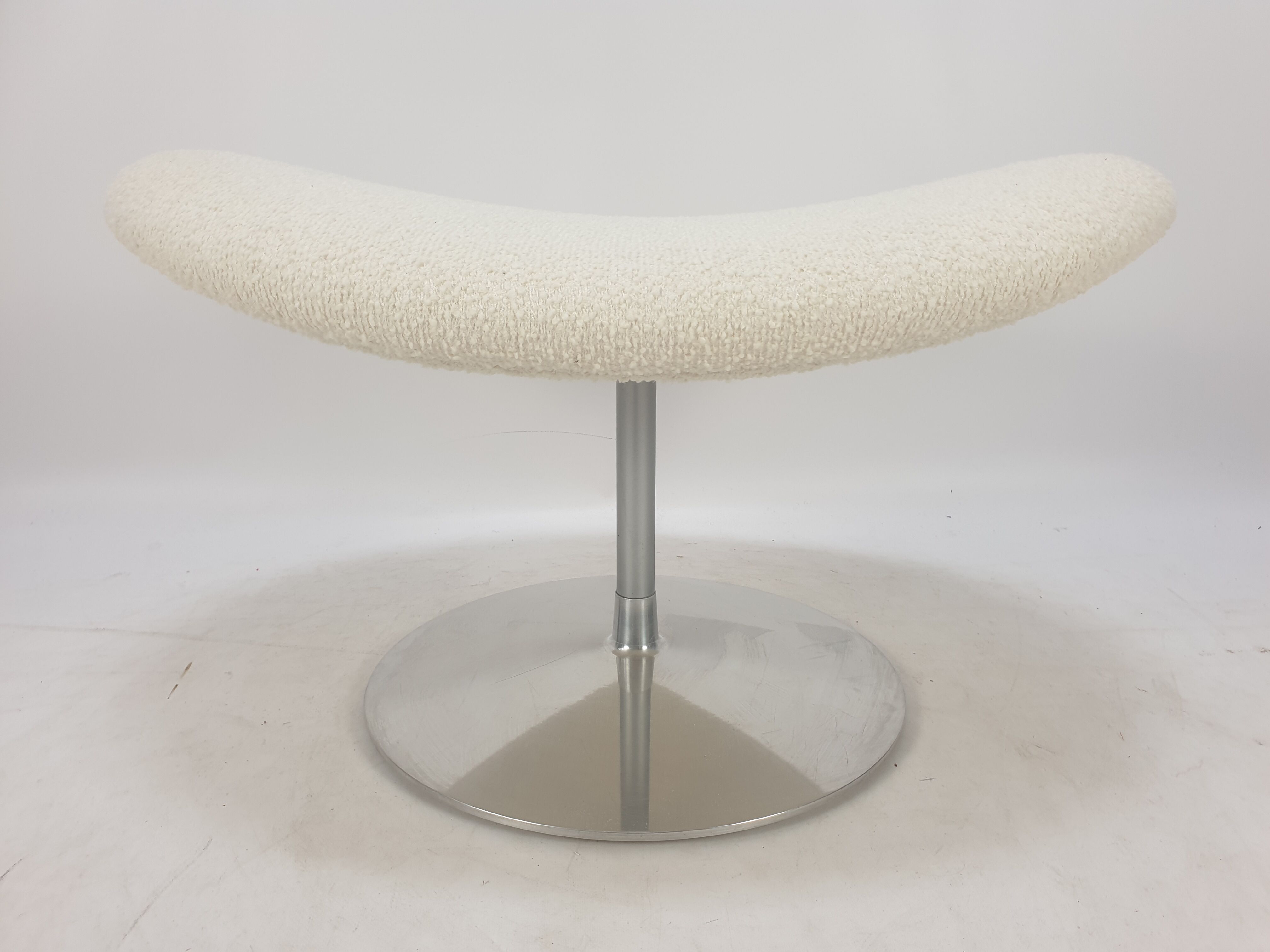 Globe Chair and Ottoman by Pierre Paulin for Artifort, 1960