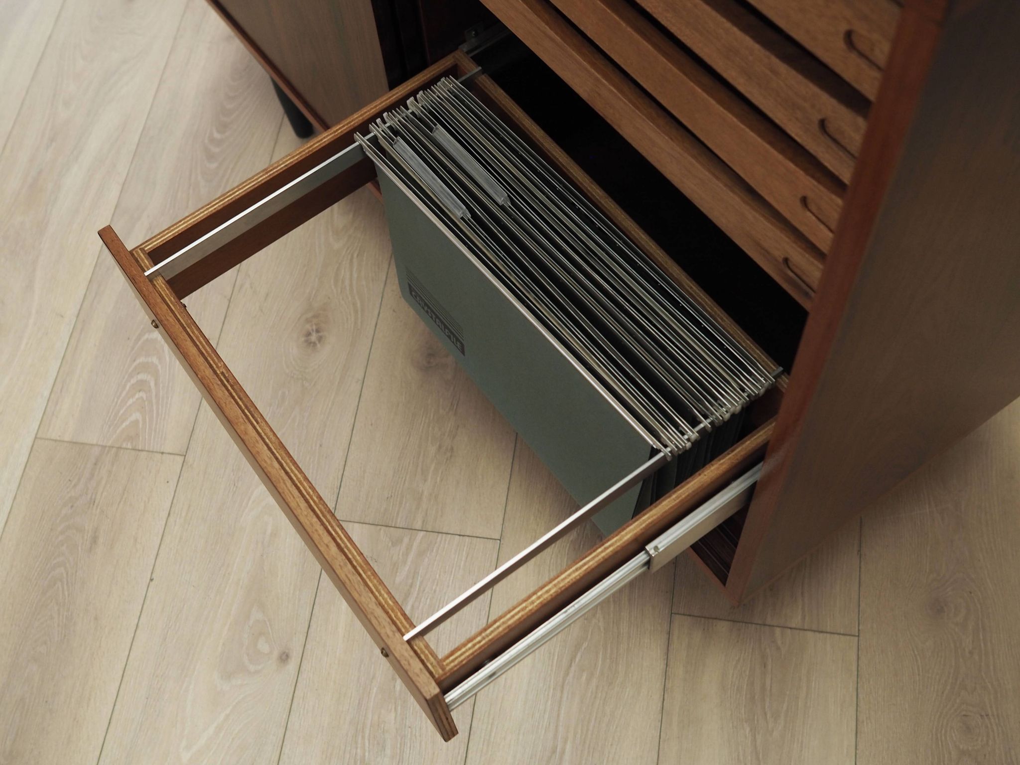 Armoire en palissandre, design danois, années 1970, production : Danemark