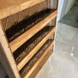 Antique Louis XVI style daybed in carved wood and patterned fabric