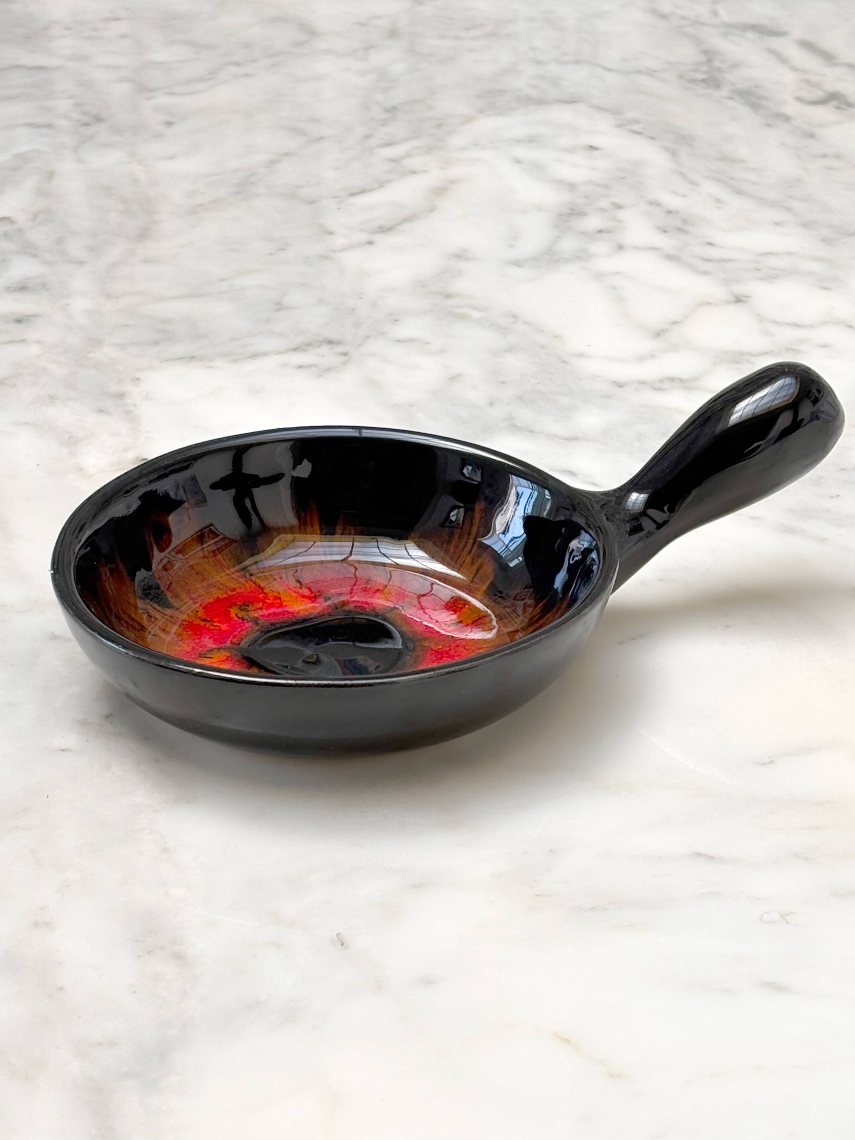 Small decorative ceramic pan from Vallauris