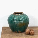 Vase chinois ancien en céramique vert émeraude (c.1820)