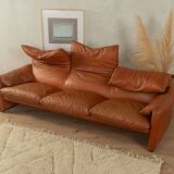 "675 maralunga" sofa by vico magistretti for cassina