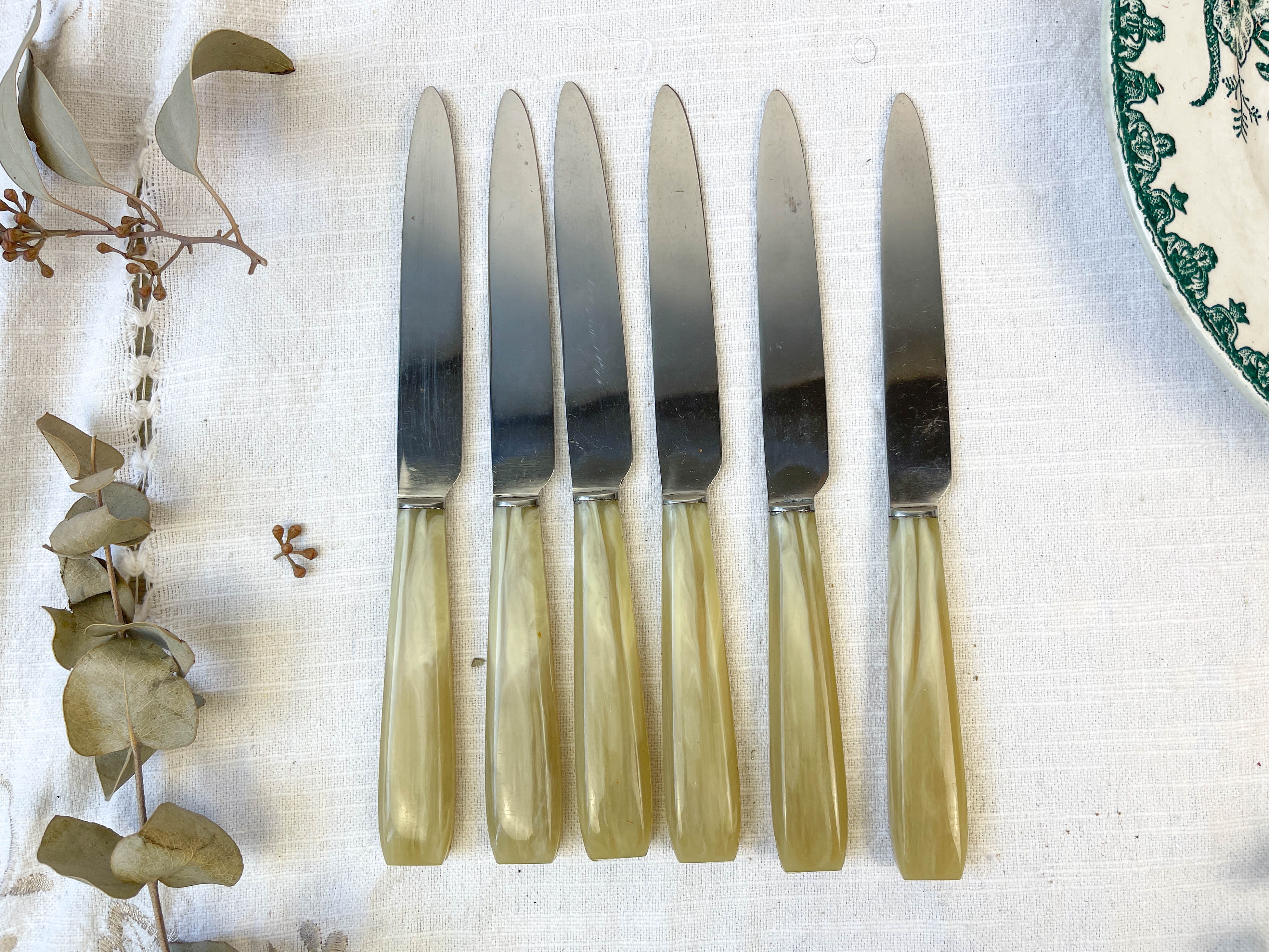 6 bakelite knives vintage oven "bagouin l'enclume"