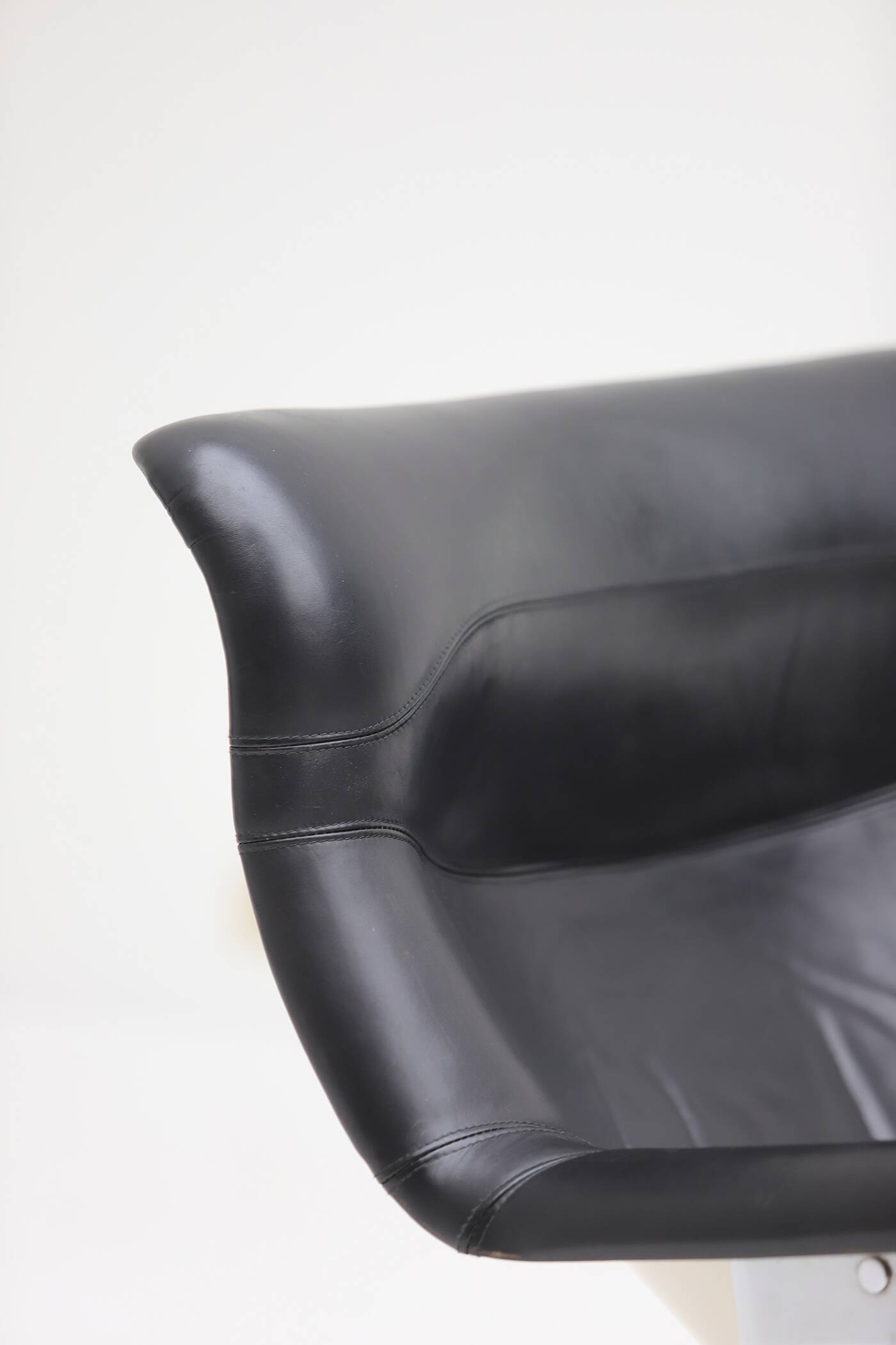 Yrjö Kukkapuro 'Karuselli' Lounge Chair By Avarte Finland, 1960S