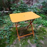 Table de jardin pliante en métal