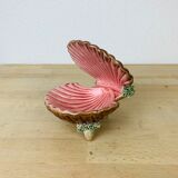 Empty pocket shell slip soap holder