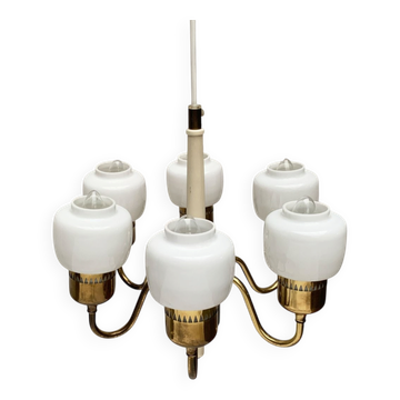 Swedish chandelier T526 from the mid-century by Hans-Agne Jakobsson for Hans-Agne Jakobsson AB.