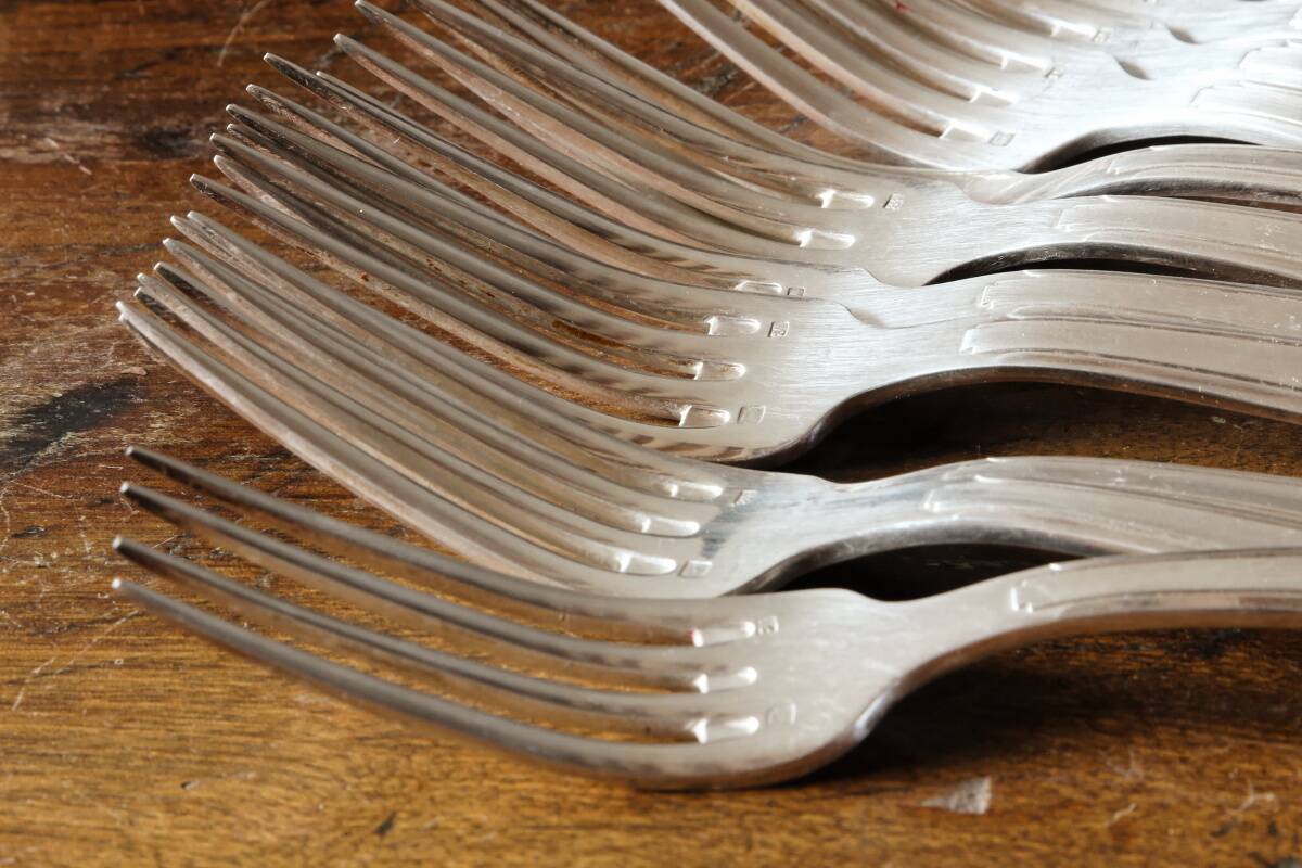 37-piece silver-plated art deco cutlery set