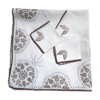 Teacloth embroidered linen cloth with 3 towels