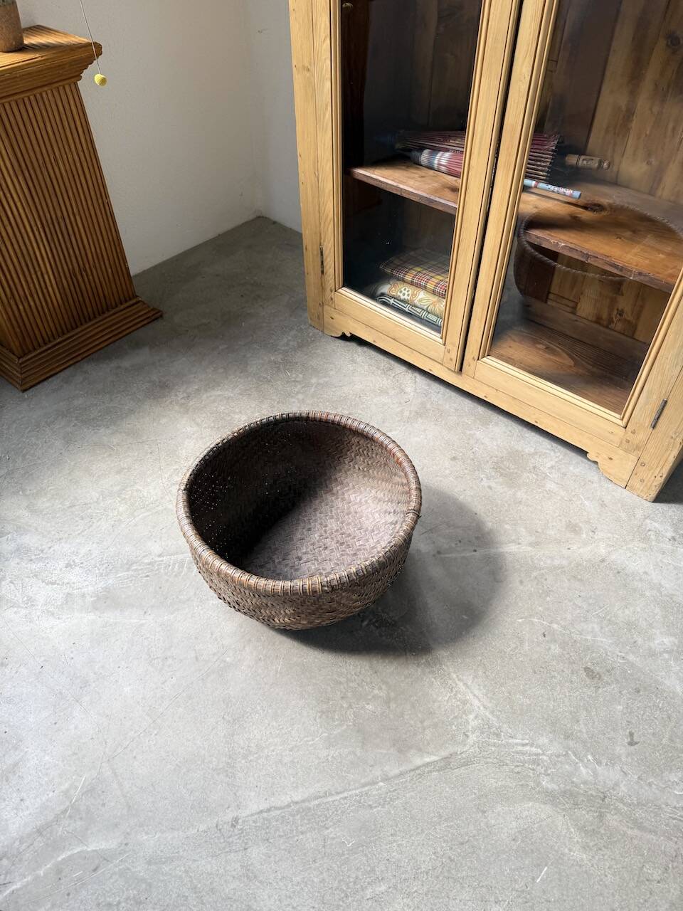 Vietnamese tea basket, mid-20th century