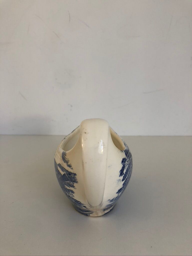 Gien porcelain gravy boat