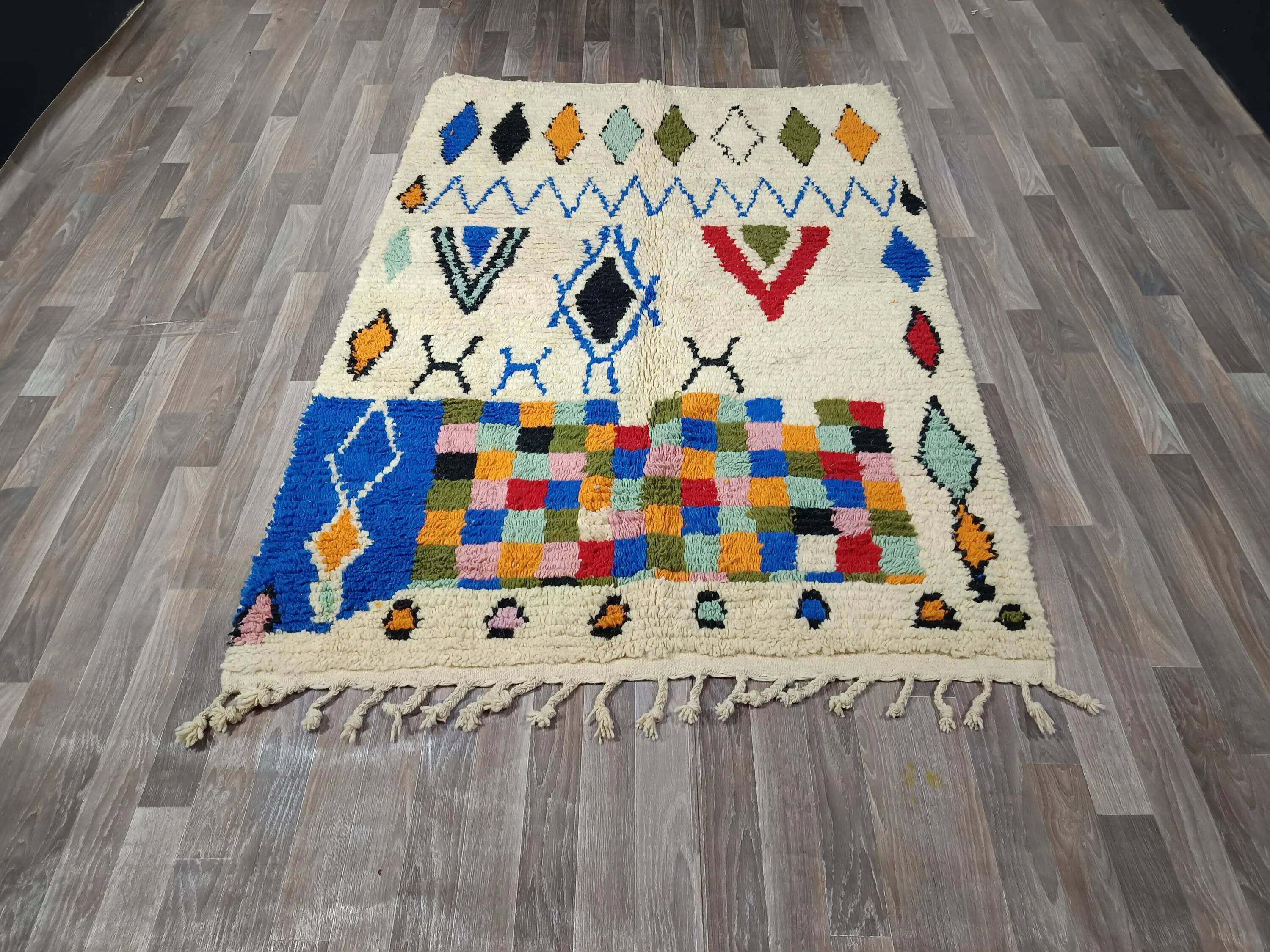 Unique Moroccan rug 3 x 2 m