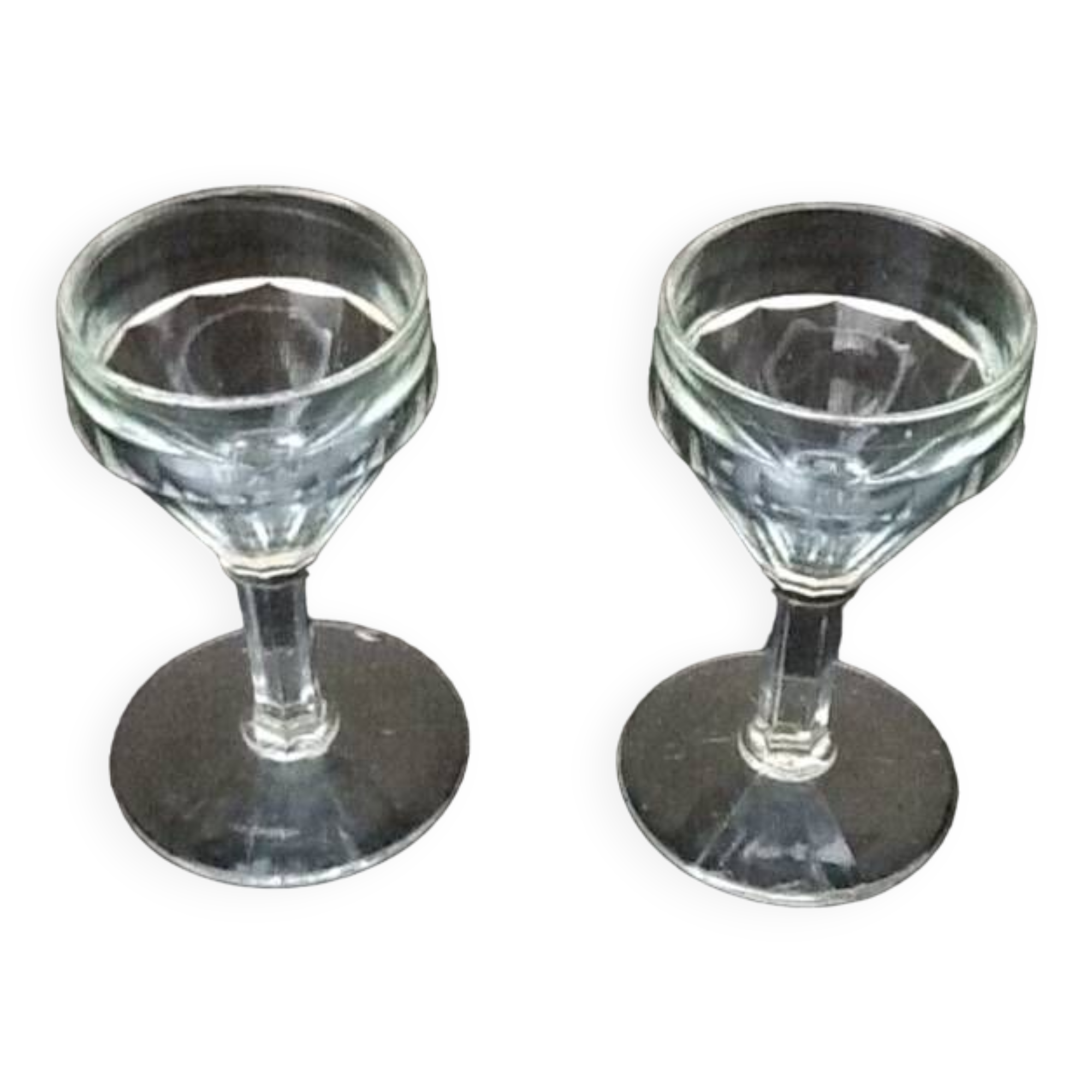 2 bistrot stemmed glasses transparent faceted glass