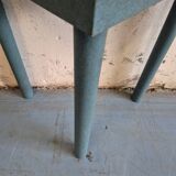 Triangular table with storage