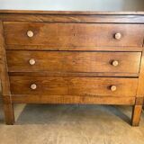Oak chest of drawers