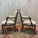 Paire de fauteuils Louis XV à restaurer