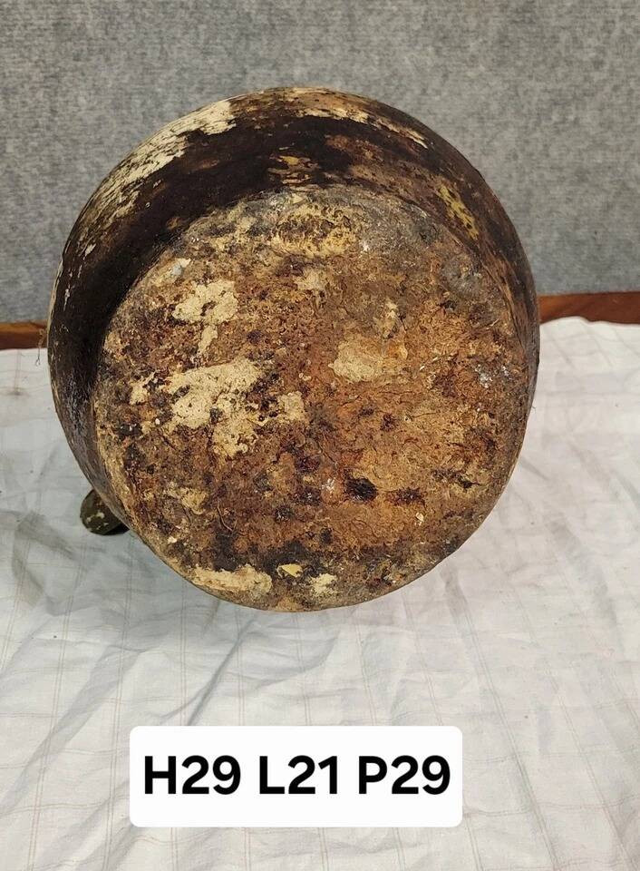 Old traditional Kabyle / Berber terracotta pottery