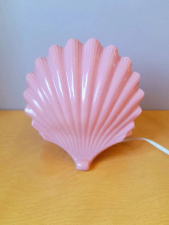 Ceramic and opaline shell lamp