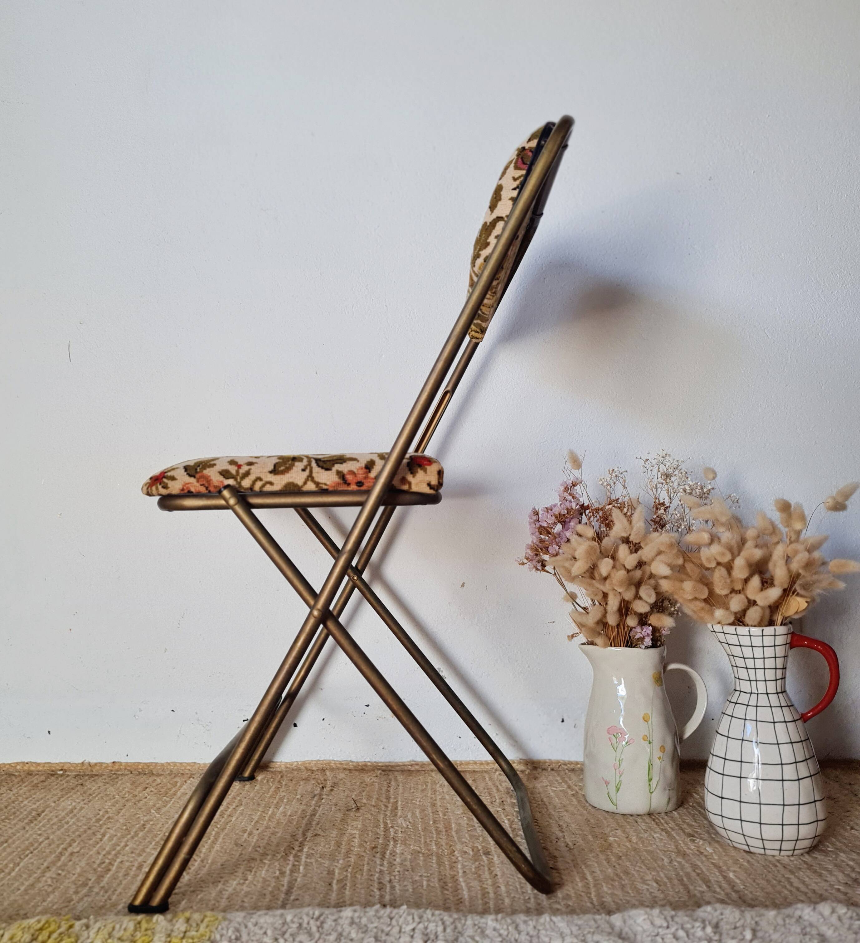 Chaise pliante vintage Lafuma modèle "Chantazur" à motif fleuri