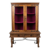 Vente d'une vitrine en chêne massif style Henri II / néo-Renaissance