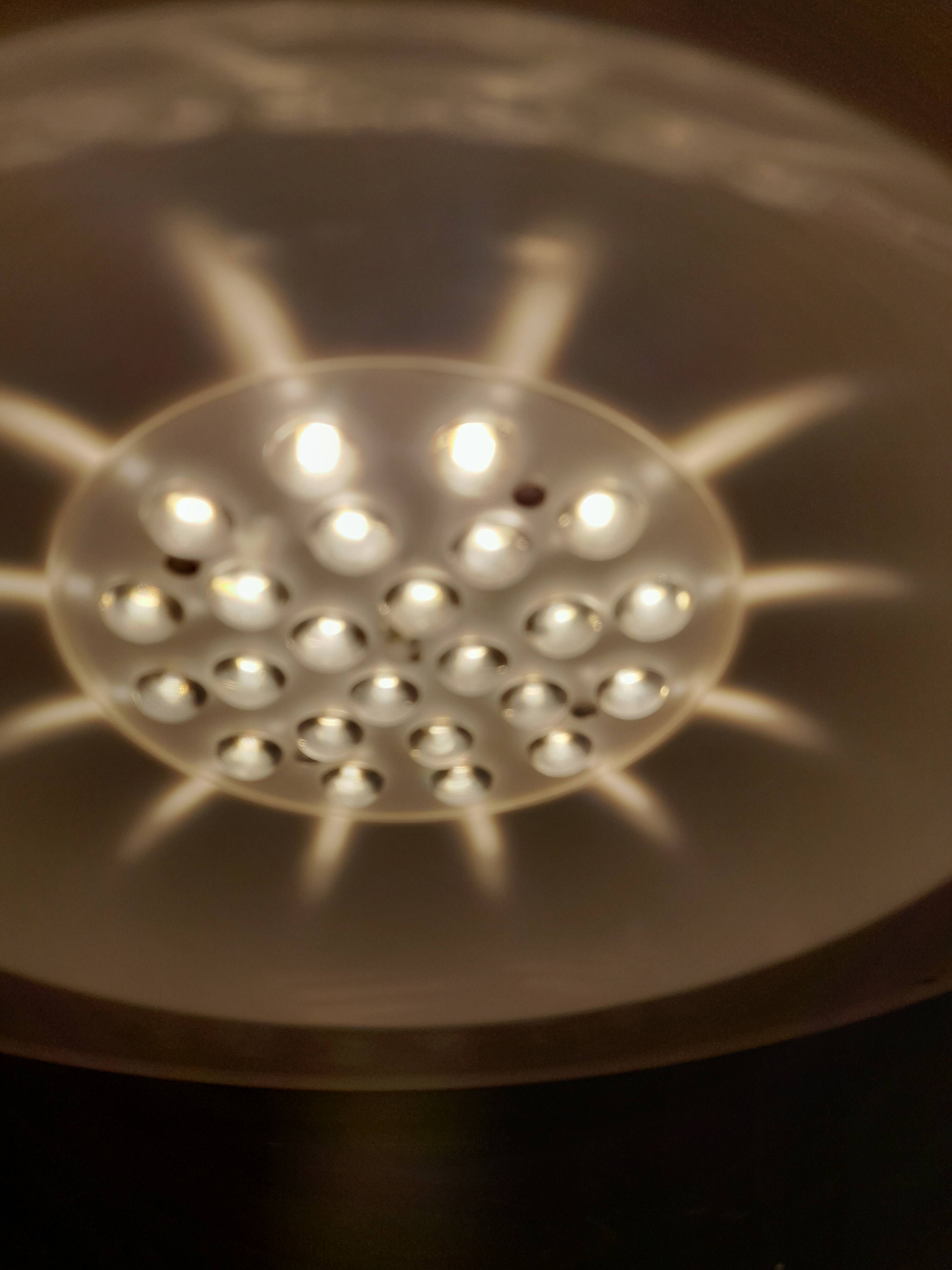 Vaster Ikea chandelier in white plastic