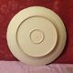 Trois jolis plats ronds dont un creux porcelaine blanche et or PLV France