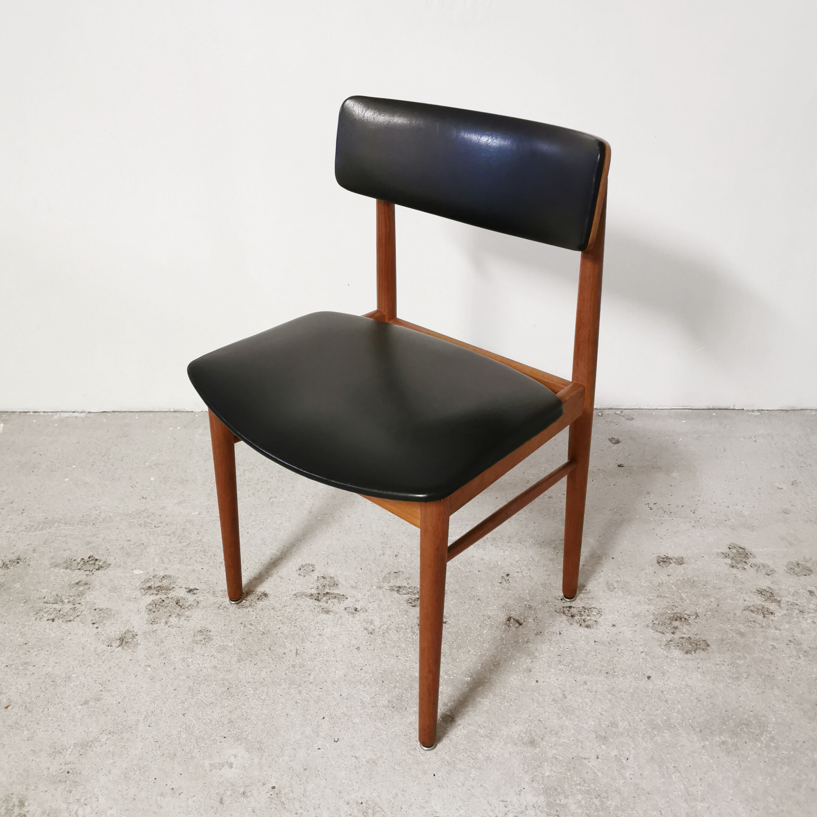 Chaise danoise en teck du fabriquant Sax, 1960