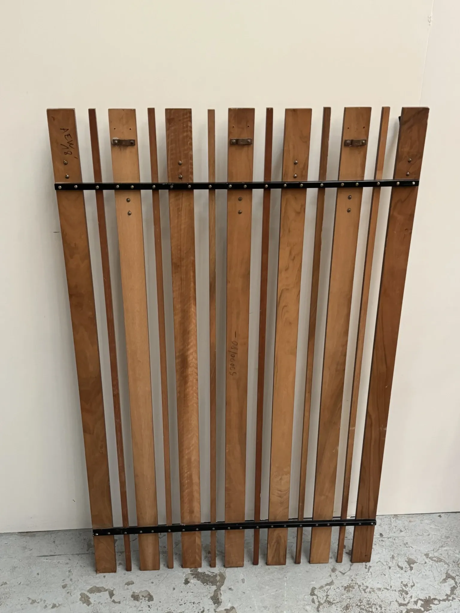 Wall-mounted coat rack