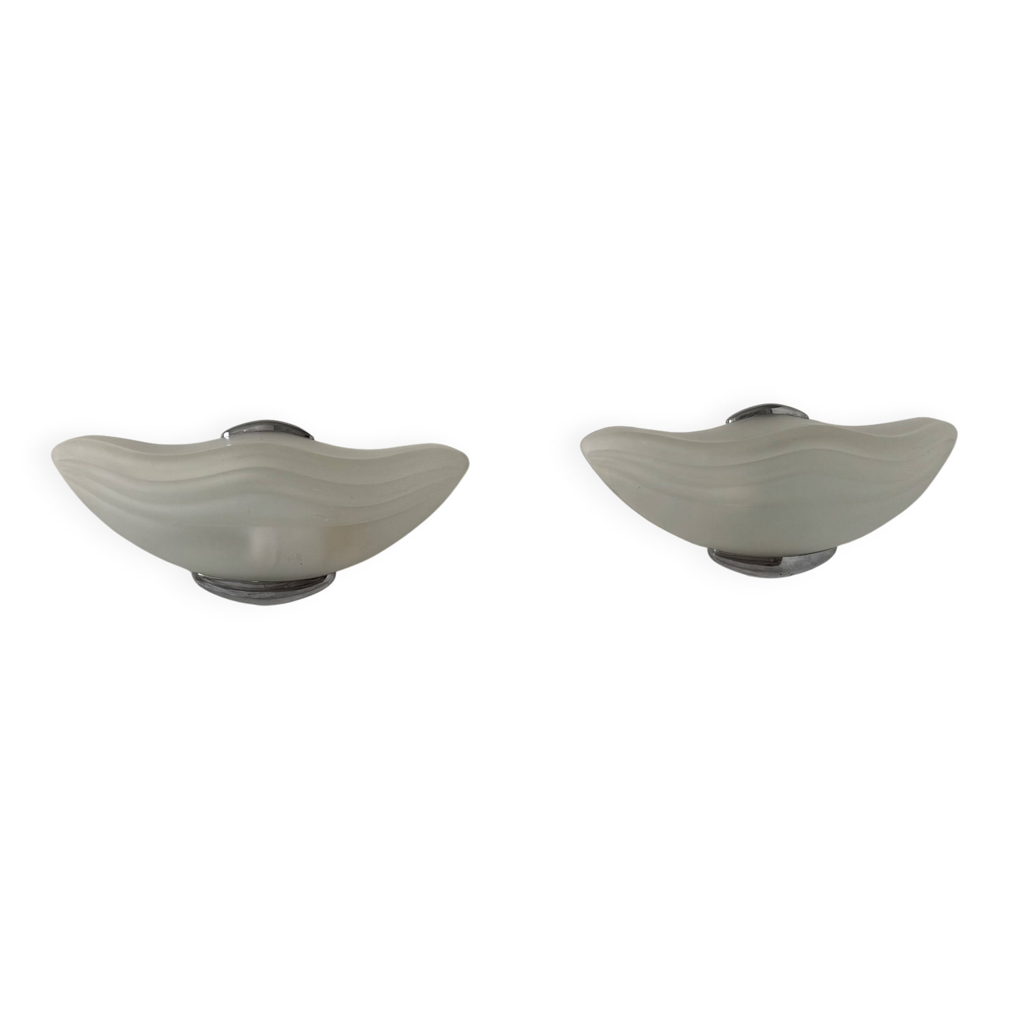 Paire d'appliques en chrome et verre sablé, Italie, 1970
