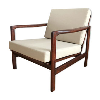 Fauteuil beige B-7752 de Zenon Bączyk pour Swarzędzkie Fabryki Mebli, années 1960