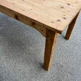 Desk table