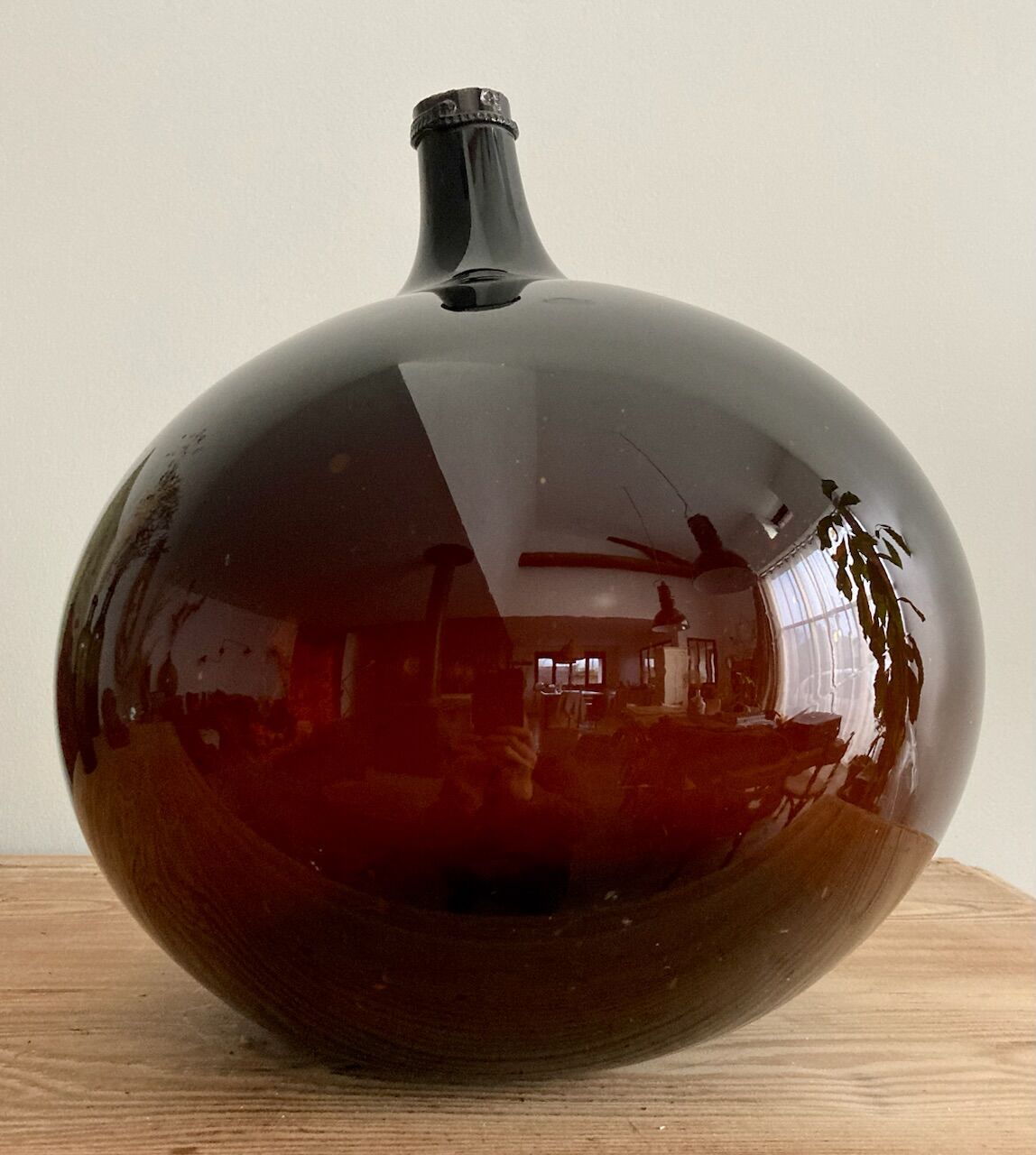 Lady Jeanne Amber Old