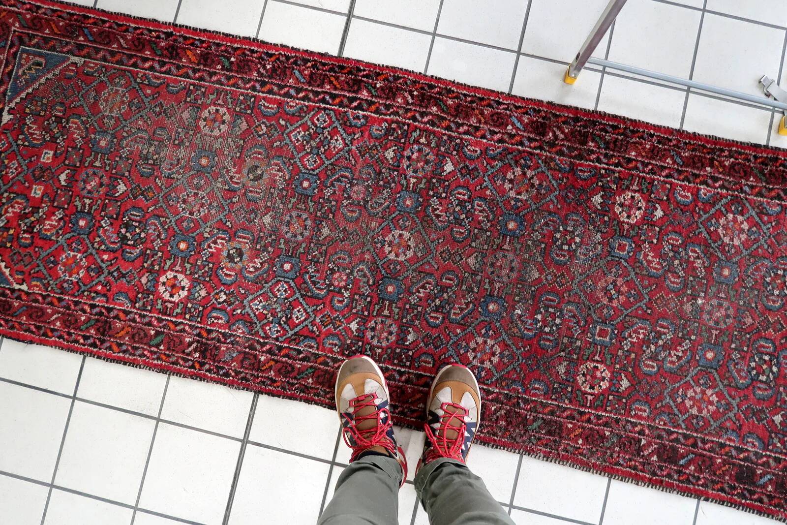 Distressed antique Persian Hamadan runner 2.8' x 9.11' - circa 1920 (1C1199)