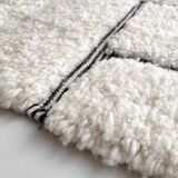 Moroccan Berber carpet beni ouarain ecru with black patterns engraved 298x202cm